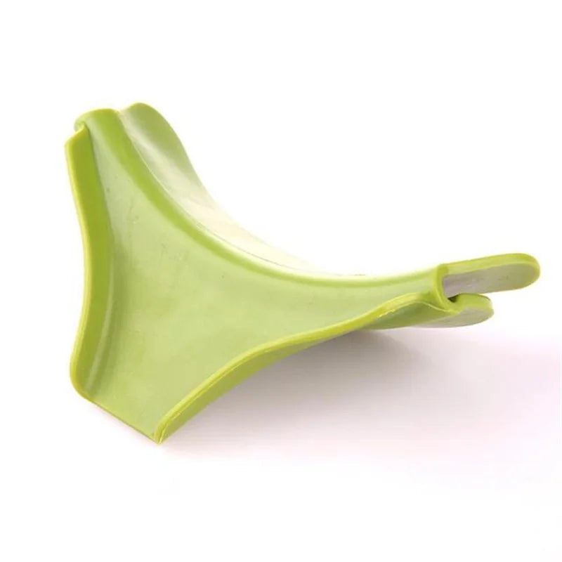 Silicone Folding Telescopic Suspension Funnel – Creative Liquid Dispensing Mini Funnel for Kitchen