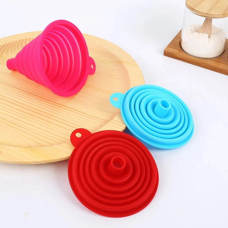 Silicone Folding Telescopic Suspension Funnel – Creative Liquid Dispensing Mini Funnel for Kitchen